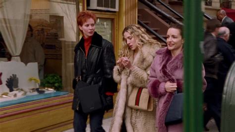 carrie bradshaw gucci bag season 2|the best bags season 2.